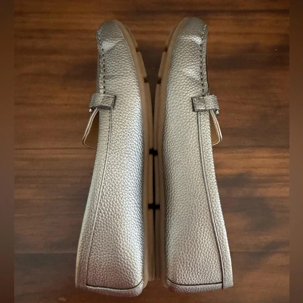 Calvin Klein Silver Bit Loafers Metallic Pebbled Leather Flats‎ 8.5 Quiet Luxury